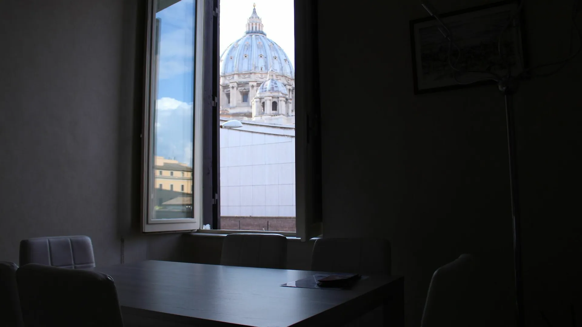 Maison Cavalleggeri Roma 0*,